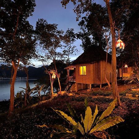 Sunwaree Phi Phi Resort Exterior foto