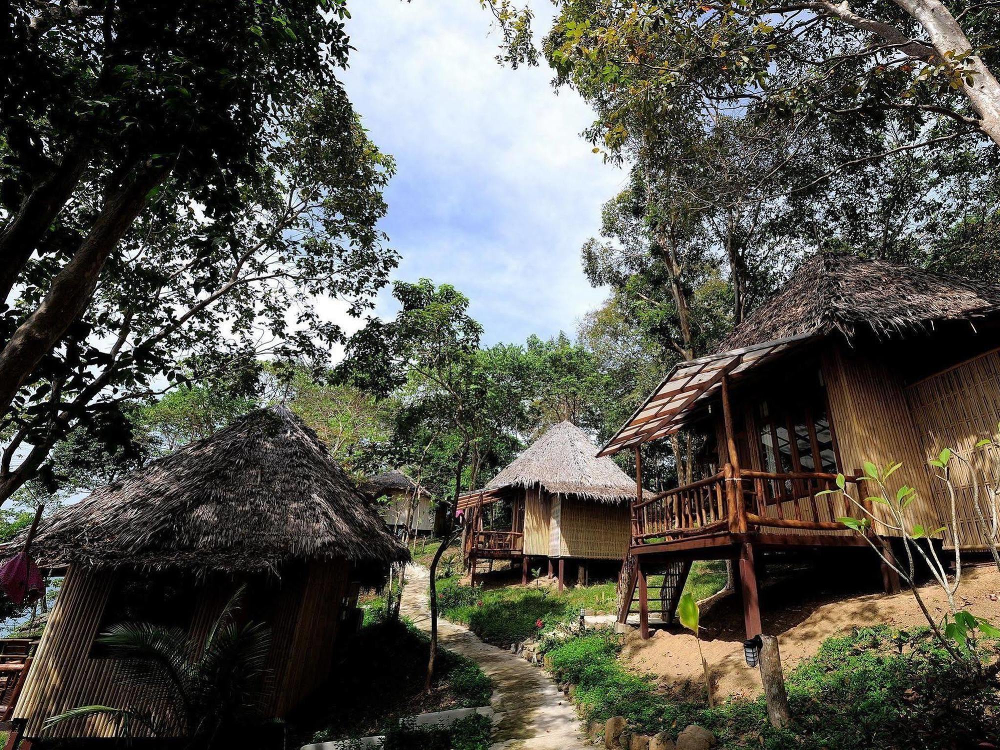 Sunwaree Phi Phi Resort Exterior foto