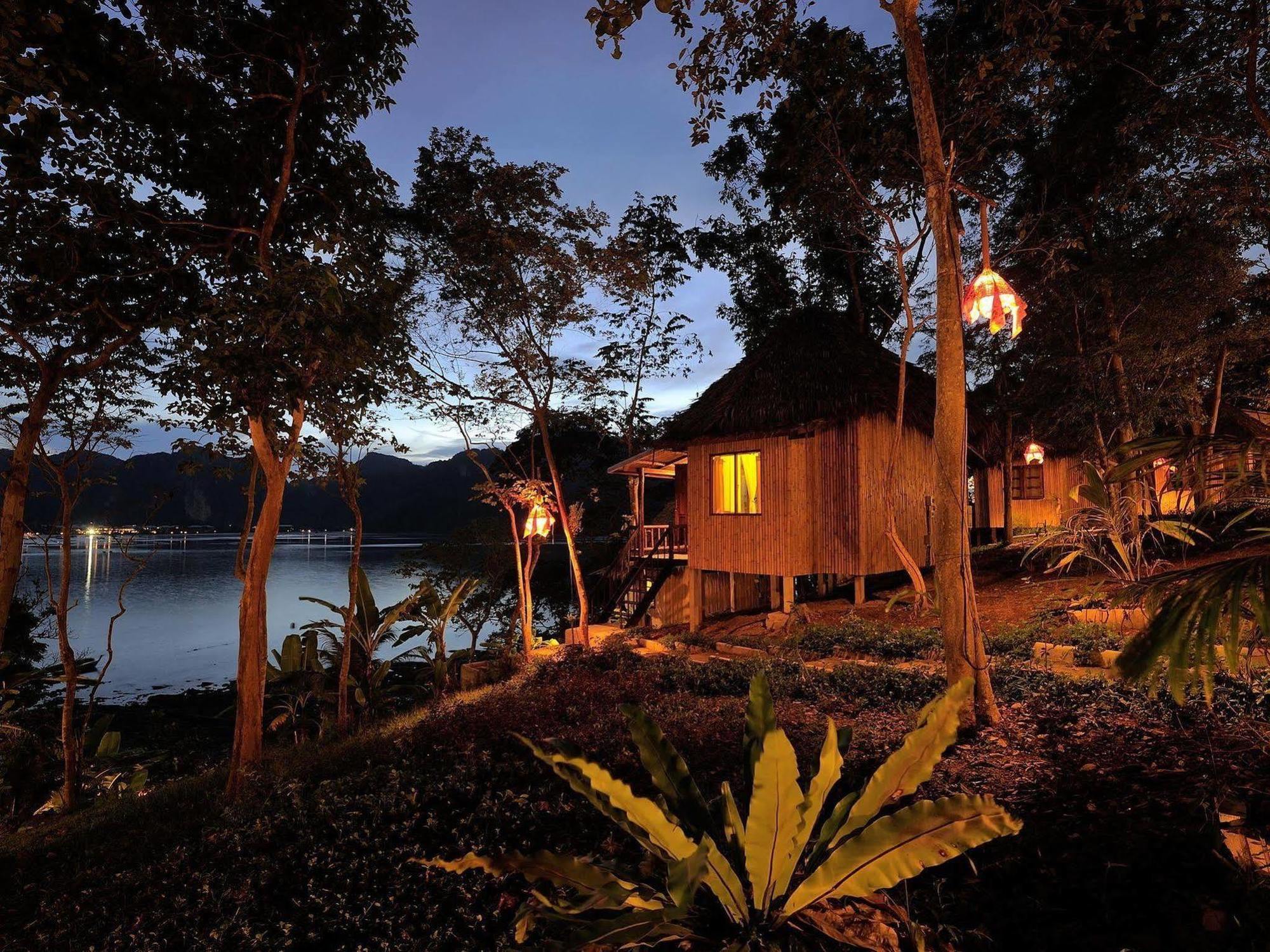 Sunwaree Phi Phi Resort Exterior foto